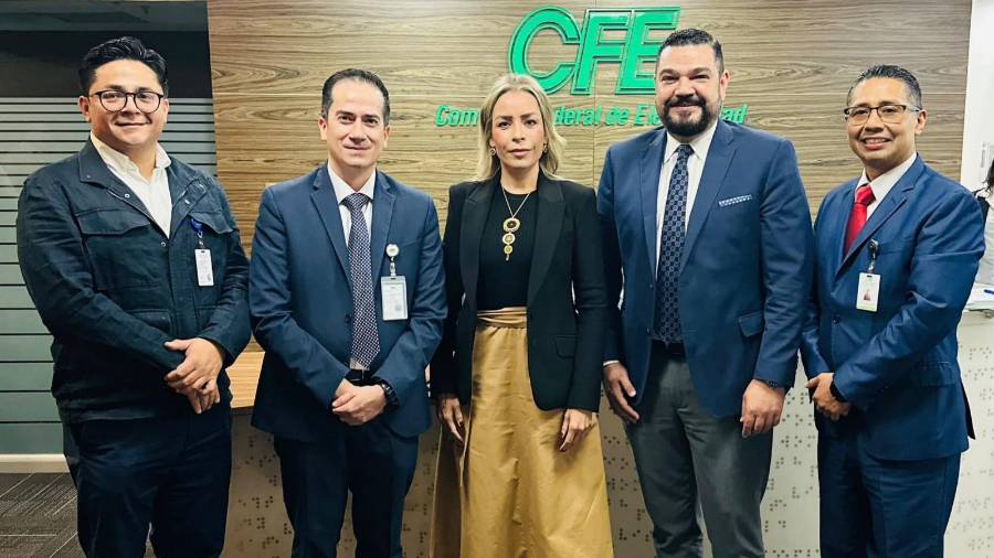 La diputada federal Verónica Martínez García se reunió con representantes de las áreas comercial y de cobranza de la CFE para explorar alternativas de pago del adeudo de SIMAS.