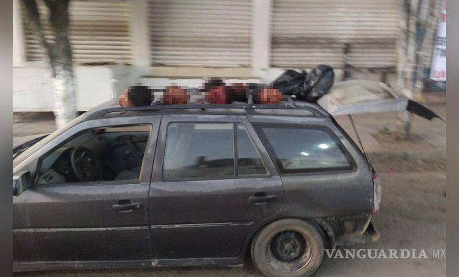 $!Dejan seis cabezas humanas sobre un vehículo en Guerrero