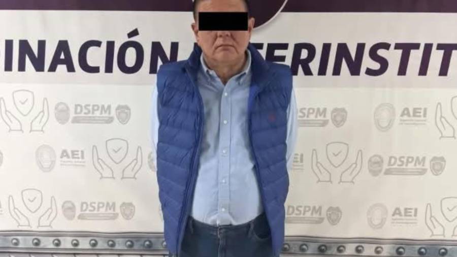 La Fiscalía acusa al ex funcionario de ocultar la presencia de los agentes extranjeros durante una conferencia de prensa.