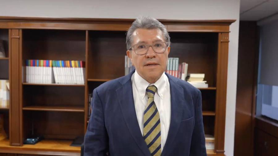 Monreal agregó que, desde su perspectiva, respaldar la iniciativa es “lo correcto” y “lo conveniente”.