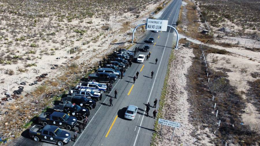 Tras el abatimiento de “El Mencho”, autoridades reforzaron la vigilancia en carreteras y puntos limítrofes con Nuevo León y otras entidades.