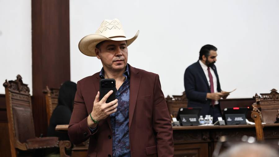 Tony Flores aparece con amparo ‘incompleto’ en el Congreso de Coahuila; Área Jurídica espera resolución definitiva