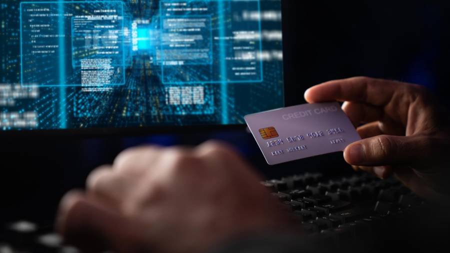 La SSPC alertó sobre el aumento de fraudes digitales durante la temporada navideña y difundió una guía preventiva.