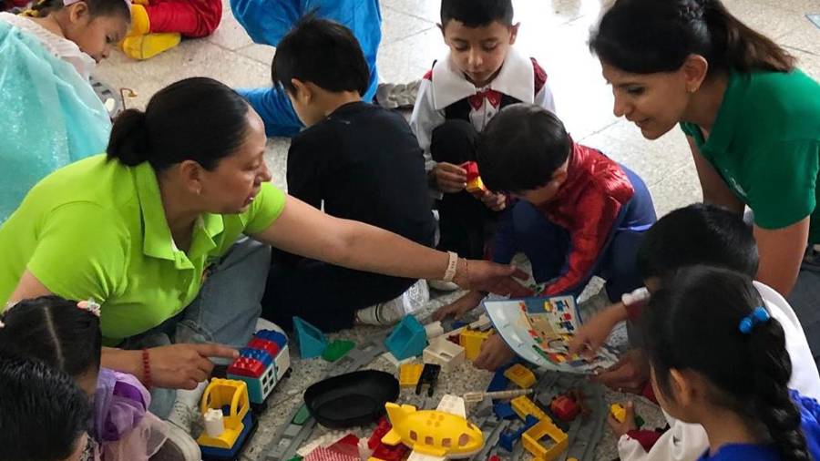 Contenidos buscan acercar a los menores al conocimiento científico de forma práctica