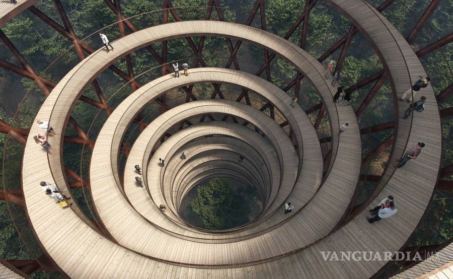 $!La Forest Tower les ofrece a los visitantes una nueva perspectiva del bosque escandinavo