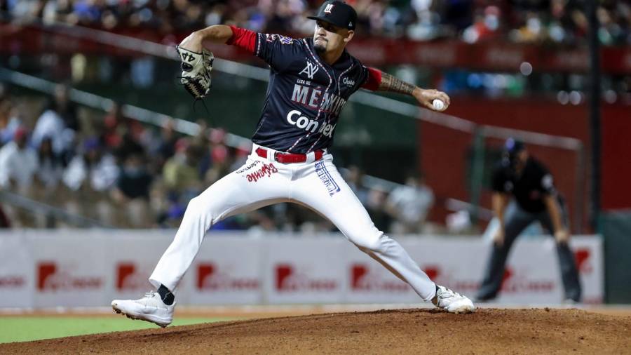 Bernardino frenó a los dominicanos por 5.1 entradas, sin embargo, los Gigantes de Cibao remontaron en la séptima con el respaldo de su gente.