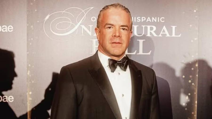 Jorge Enrique Alberts cuenta con orden de aprehensión por los delitos de delincuencia organizada y tráfico de hidrocarburos.