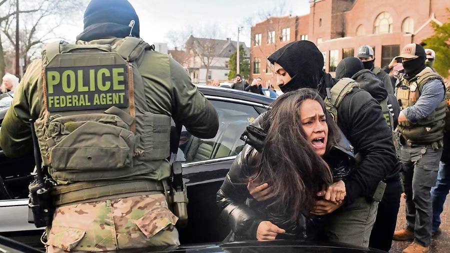 Se solicitó información puntual sobre la situación general del centro y sobre las familias mexicanas que permanecen detenidas.