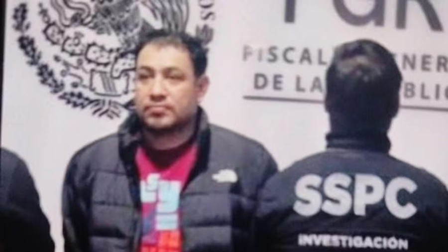 , Carlos Peña Ortiz, negó que Engelbert Chavira Ríos, detenido la noche del lunes por autoridades federales, sea la persona a la que se apoda el “M49”.