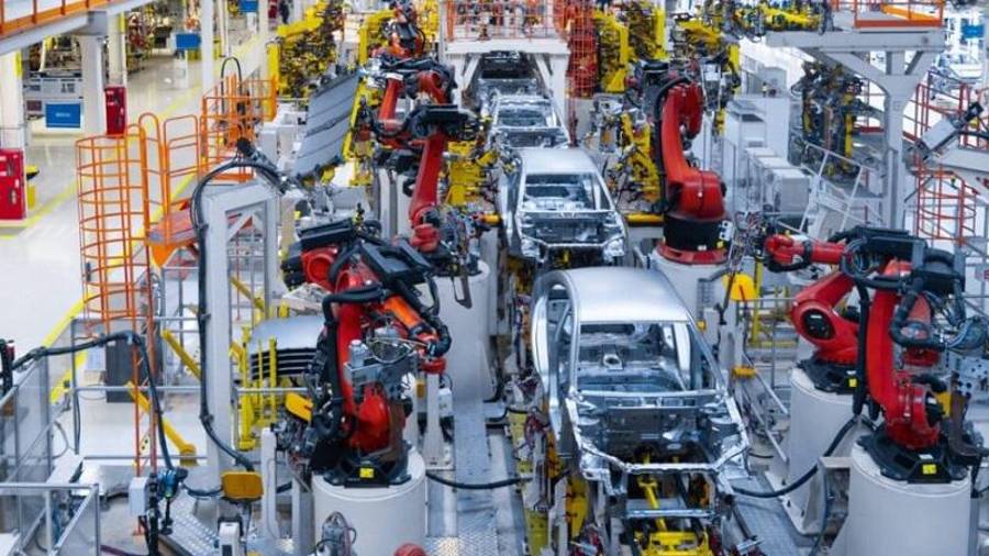 A través del Registro Administrativo de la Industria Automotriz de Vehículos Ligeros (RAIAVL), el Instituto Nacional de Estadística y Geografía puede dar seguimiento a las ventas de carros.