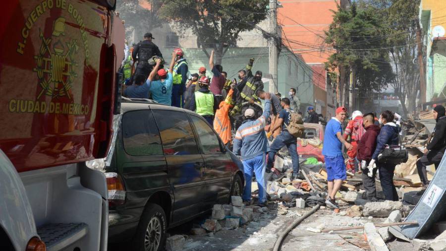 Claudia Sheinbaum, indicó que en el caso de los tanques que se venden en mal estado, Protección Civil federal y de la Ciudad de México ya trabajan en el tema junto con la Procuraduría Federal del Consumidor.