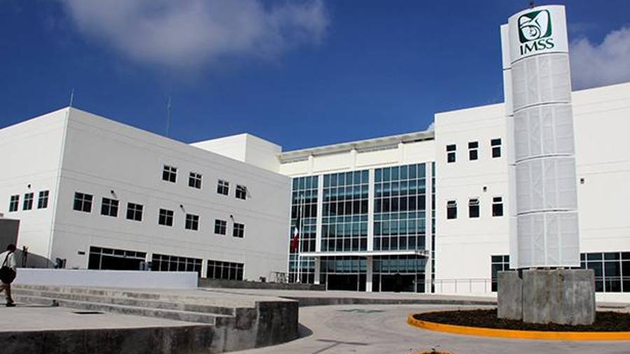 Las sanciones incluyen multas e inhabilitaciones por presentar información falsa en licitaciones y adjudicaciones relacionadas con servicios y suministros del IMSS.