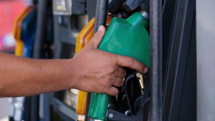 Debido a que el gobierno ha dejado sin estímulos a las gasolinas y el diésel y a que ha cobrado las cuotas completas de impuesto ha incrementado esa recaudación. FOTO: