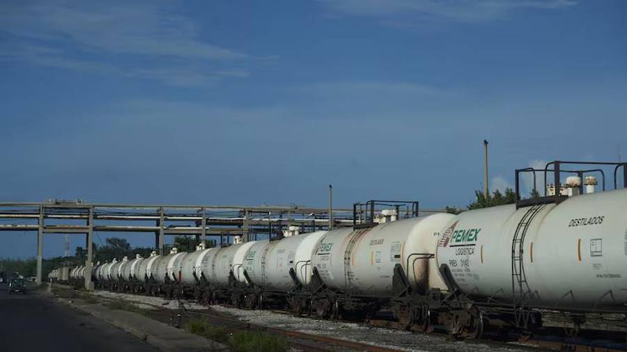 Los establecimientos que comercializan gasolina regular, premium y diésel deberán contar con un permiso vigente.