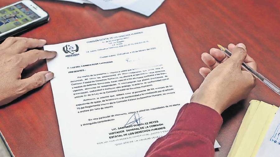 Interpone reportera denuncia contra Javier Corral ante CEDH