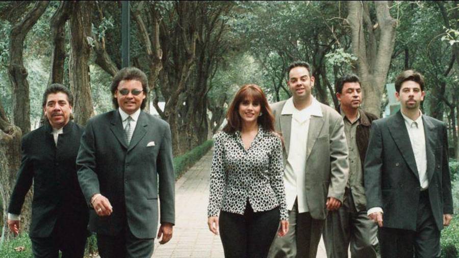 El equipo del cantante informó mediante un comunicado que la ausencia se debió al incumplimiento de contrato por parte de la empresa organizadora.