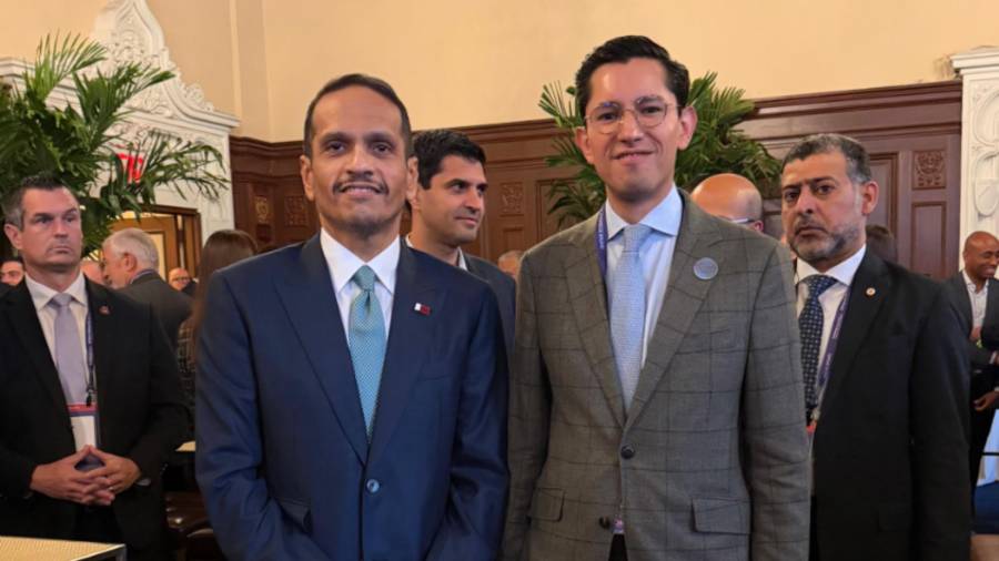 Con el jeque qatarí el Canciller habló acerca del trabajo conjunto para “explorar áreas de cooperación y oportunidades de inversión en México”.