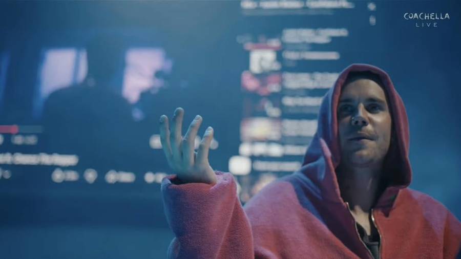 Apuesta. La presentación del canadiense generó debate sobre los estándares de los shows en vivo dentro de la industria pop.