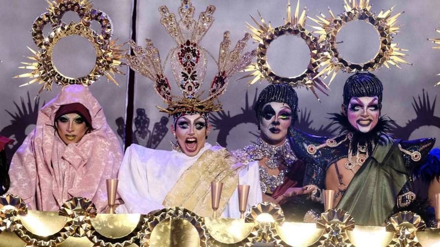 Jesús entre "drag queens”;&nbsp;carnaval español vuelve a generar polémica
