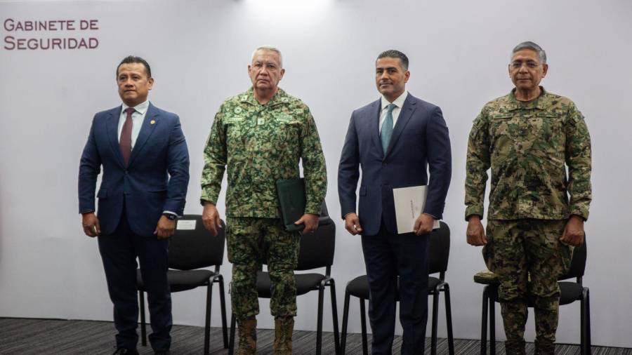 Carlos Torres Piña, fiscal general del Estado de Michoacán; Ricardo Treviño González, secretario de la defensa Nacional; Omar García Harfuch, secretario de seguridad y protección ciudadana y Raymundo Pedro Morales Ángeles, secretario de Marina ofrecieron conferencia de prensa con avances del operativo Michoacán.