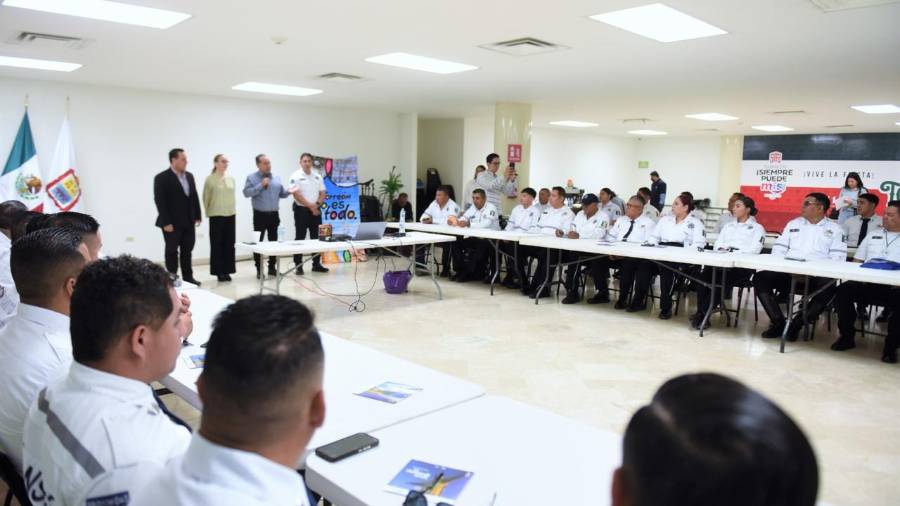 Un total de 200 agentes de Tránsito y Vialidad participaron en el programa de capacitación en cultura turística impulsado por el Ayuntamiento de Torreón.