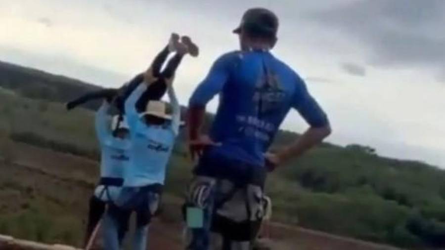 Maria Eduarda Rodrigues de Freitas practicaba salto de cuerda el sábado en Ponte do Esqueleto, un puente abandonado en el municipio de Limeira donde los turistas practican deportes extremos.
