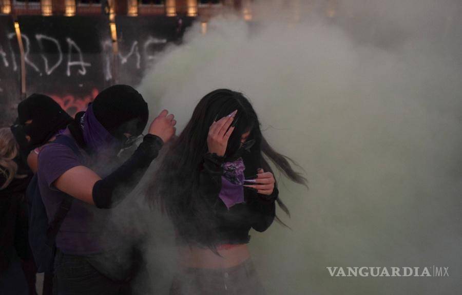 8M: Entre el dolor y la rabia con el grito de “Ni una más” miles de mujeres toman las calles en México (fotos)