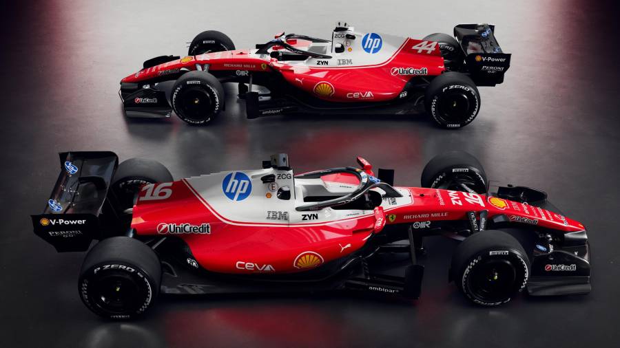 Lewis Hamilton conduce por primera vez el Ferrari SF-26 en el circuito de Fiorano durante la presentación oficial del monoplaza para la temporada 2026 de la Fórmula 1.