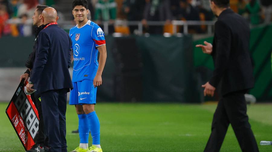 Obed Vargas fue incluido por el Atlético de Madrid en la lista oficial de la UEFA para los Playoffs de la Champions League, fase que comenzará el 18 de febrero y en la que el club colchonero buscará avanzar en el torneo continental.