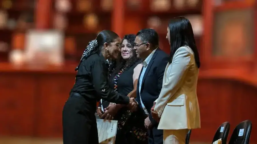 Tecnológico de Saltillo recibe certificación para enseñanza de idioma coreano en congreso nacional.