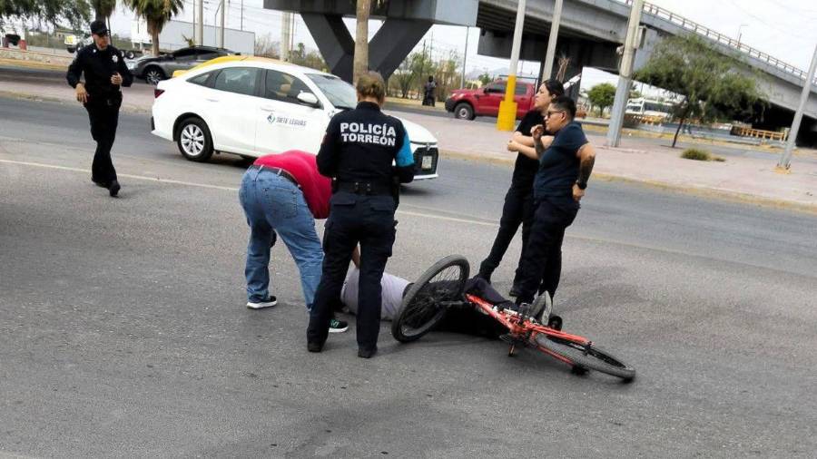El ciclista perdió la vida de manera instantánea tras ser embestido por un automóvil cuando intentaba cruzar la carretera a Mieleras.