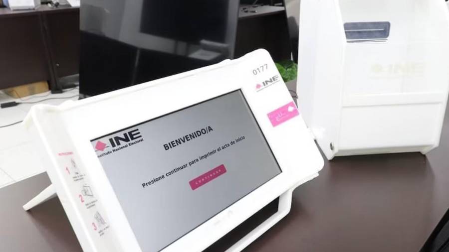 El INE instalará urnas electrónicas en casillas especiales de distintos municipios de Coahuila.