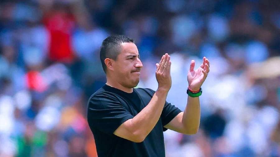 Efraín Juárez tuvo un amargo debut como entrenador del Győri ETO al caer 1-0 ante el Víkingur Reykjavík en la primera ronda de clasificación de la UEFA Champions League.