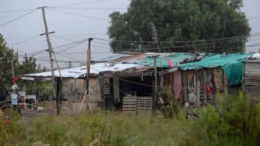 La llegada de las primeras tormentas invernales afecta especialmente a zonas marginadas de Saltillo.