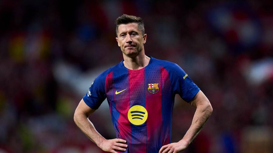 En un movimiento motivado más por razones deportivas que económicas, el polaco de 37 años, podría acompañar a otras grandes figuras en Arabia Saudita.