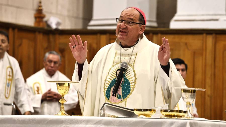 La celebración del nacimiento de Jesús es presentada por la Diócesis de Saltillo como una oportunidad para que la luz divina disipe las tinieblas del egoísmo.