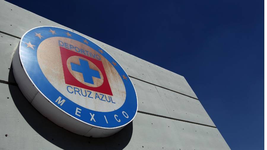 Exhibieron que el abogado operó con facturas falsas por 717 millones de pesos, cobró servicios inexistentes y diseñó desfalcos mediante contratos simulados en el extranjero.