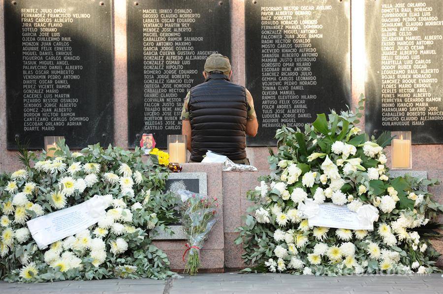 $!Monumento a los Caidos en Malvinas Buenos Aires, Argentina.