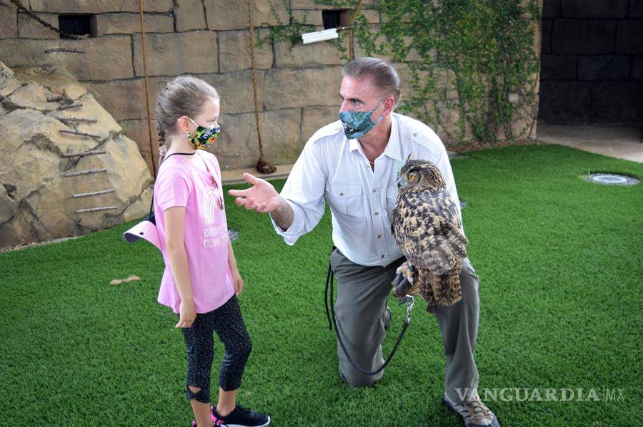 $!Zoológico de Miami ofrece una visita privada a Jadyn Blanco, una niña con cáncer cerebral