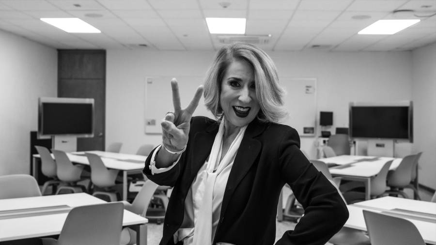 Sandra se caracteriza por su entusiasmo en cada clase y por la empatía con sus alumnos.