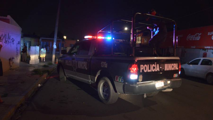 Elementos de seguridad realizaron recorridos en busca del presunto agresor.