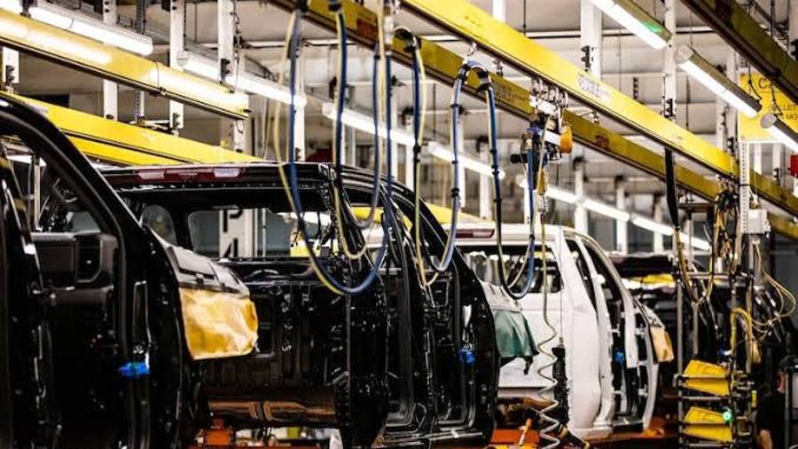 Las exportaciones acumuladas alcanzaron un millón 950 mil 779 unidades, un retroceso de 0.26% frente a los primeros siete meses del año pasado.