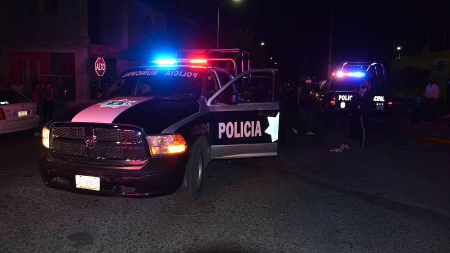 Elementos de la Policía Municipal realizaron recorridos en los alrededores para tratar de localizar a los sospechosos.