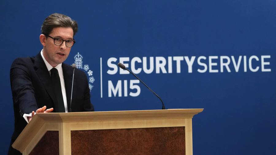 El director general del MI5, Sir Ken McCallum, habla en Thames House, la sede del Servicio de Seguridad del Reino Unido en Londres, el martes 13 de octubre de 2026.