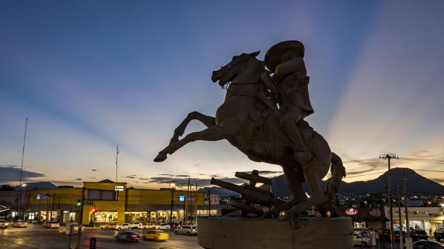 El general Francisco Coss logró una importante hazaña, la de abatir el cañón que mantenía sus tropas a raya.