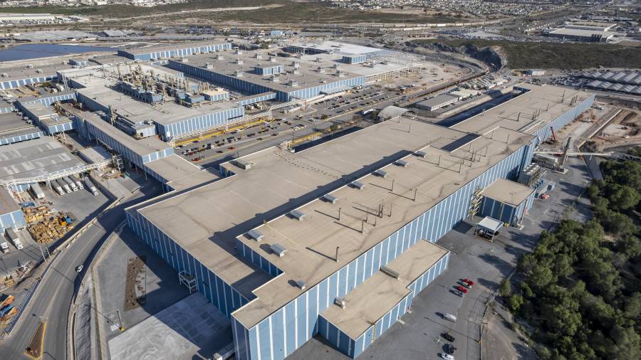 Versiones en el interior de la industria apuntan a cambios en los programas de manufactura del complejo de Ramos Arizpe.