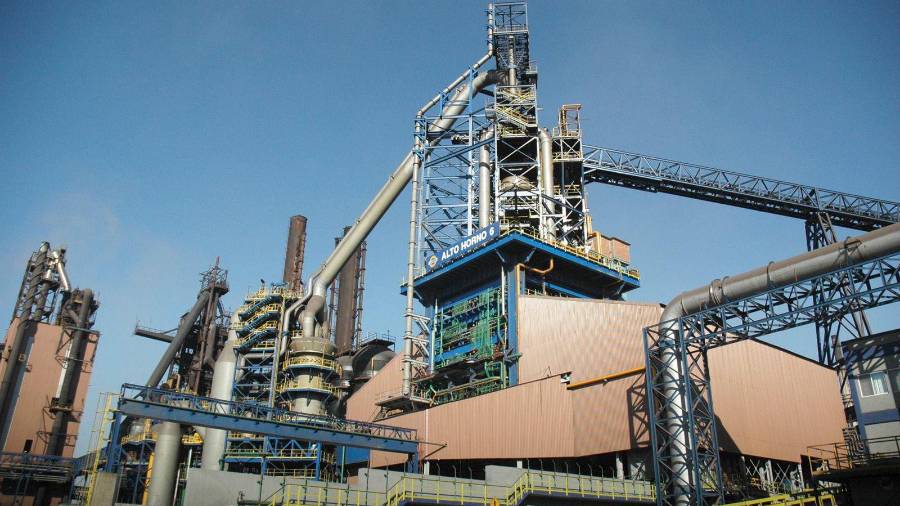 La propuesta reavivó las expectativas sobre una posible reactivación de la acerera y el encendido nuevamente de sus hornos.
