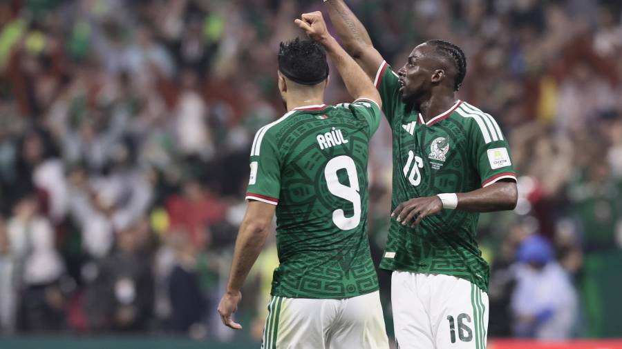 El delantero mexicano estaría en el radar del Aston Villa tras su destacado Mundial 2026, aunque no existe una oferta oficial.