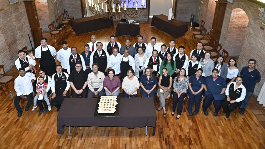 Desde 1996, el lugar ha buscado recrear el ambiente de cafeterías parisinas.