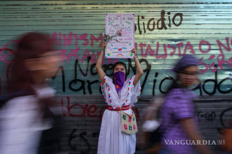 8M: Entre el dolor y la rabia con el grito de “Ni una más” miles de mujeres toman las calles en México (fotos)